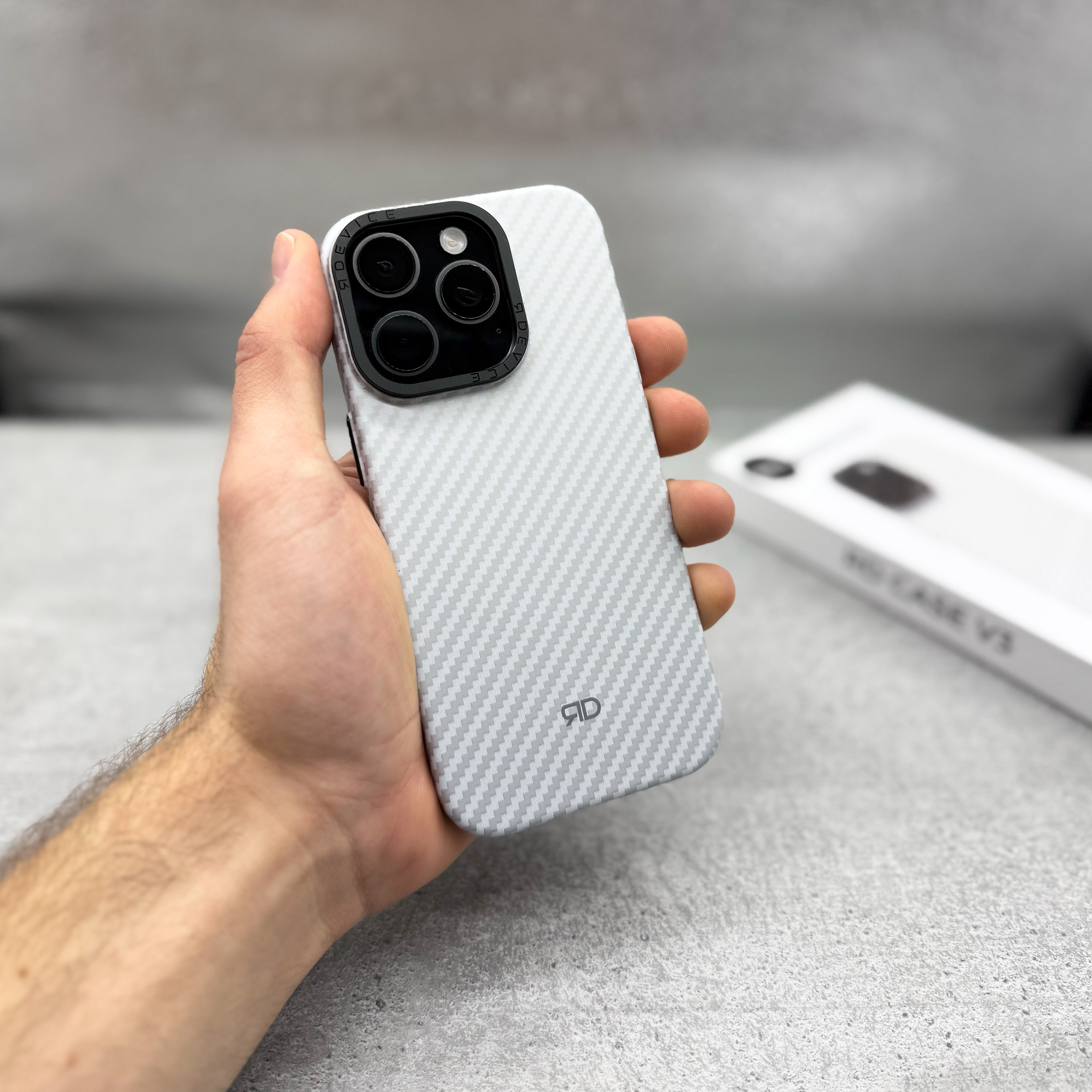 RD Carbon Fiber Case V3 LIMITED EDITION (WHITE)